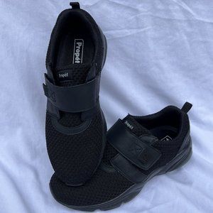 Gently used Propet Stability X Strap women's walking shoes WAA033M US Size 11D